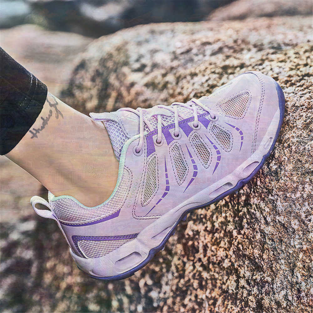 Sumer Round Tip Silver Sneaker - Office Tech Wear 评论和价格