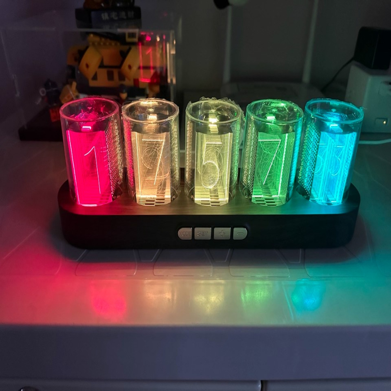 RGB Gaming Desktop Tech Decor  - Office Tech Setup 评论和价格